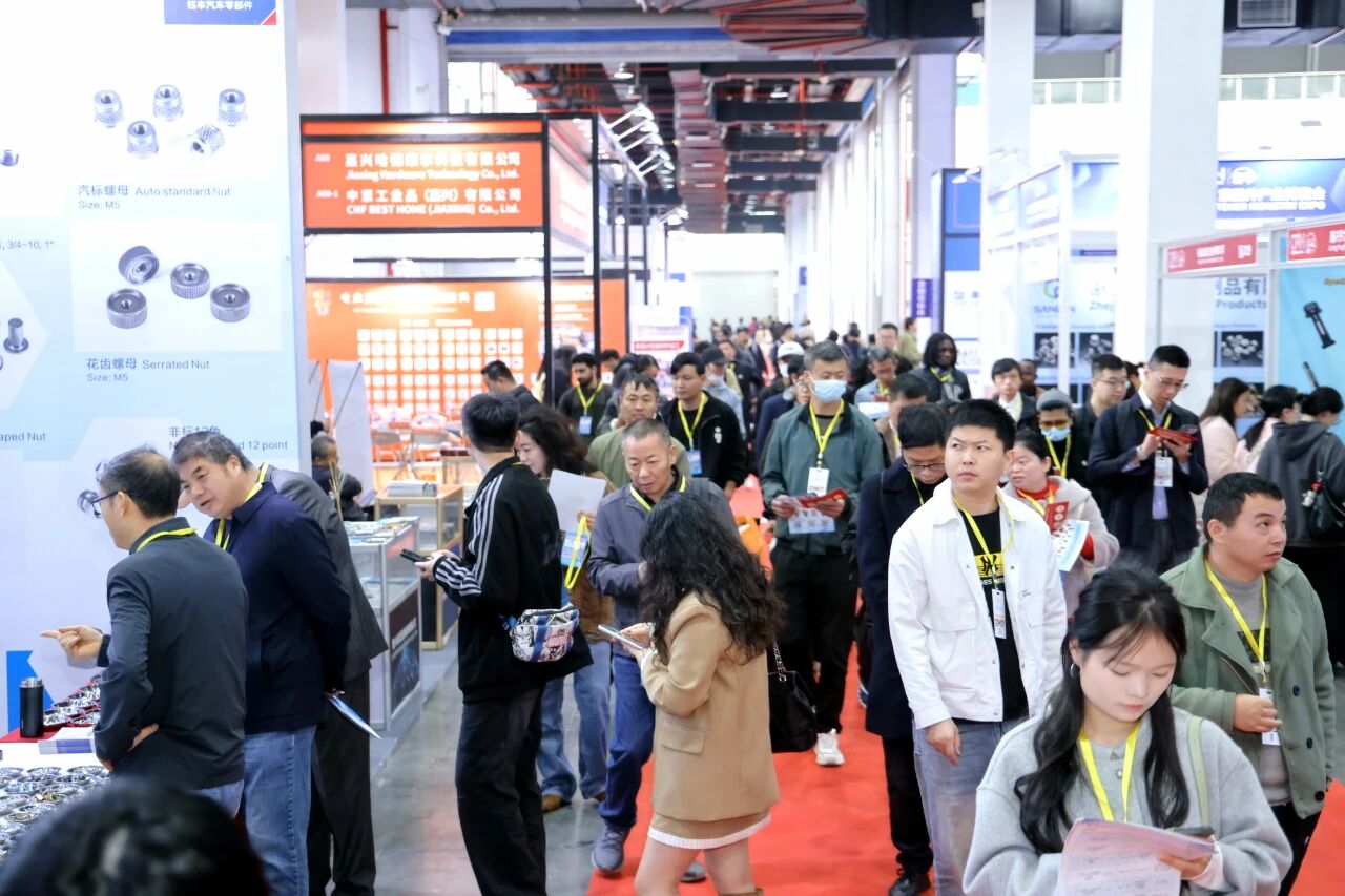 Avoiding Pitfalls When Purchasing Fasteners! AOKE Teaches You How to Pinpoint Exactly What You Need